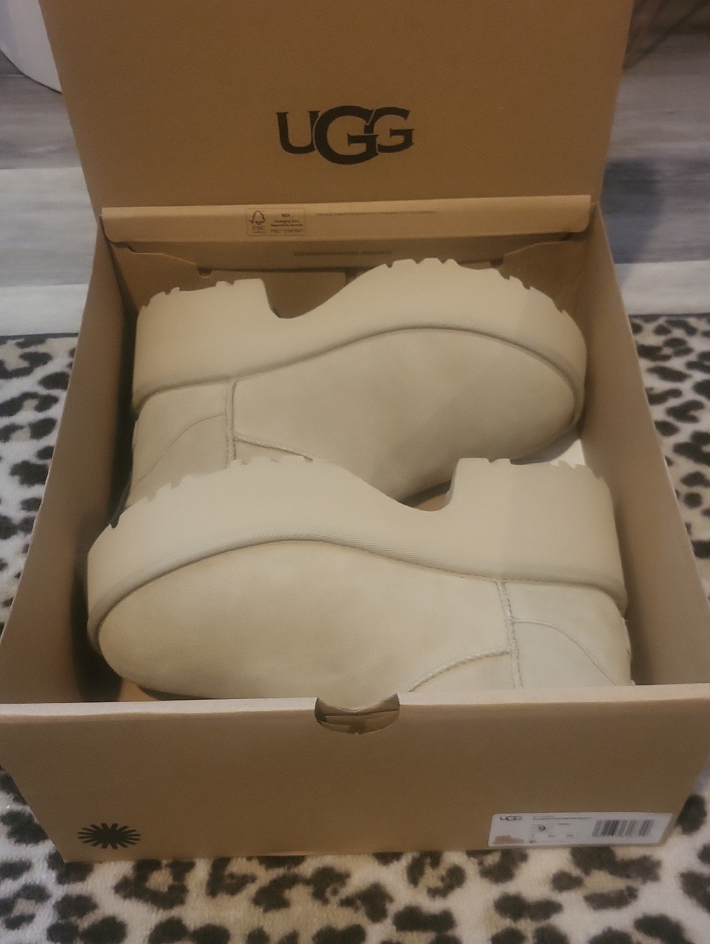 ⭐️NEW!⭐️ UGG Classic Ultra Mini New Heights Platform Boot - Mustard Seed - Picture 6 of 9